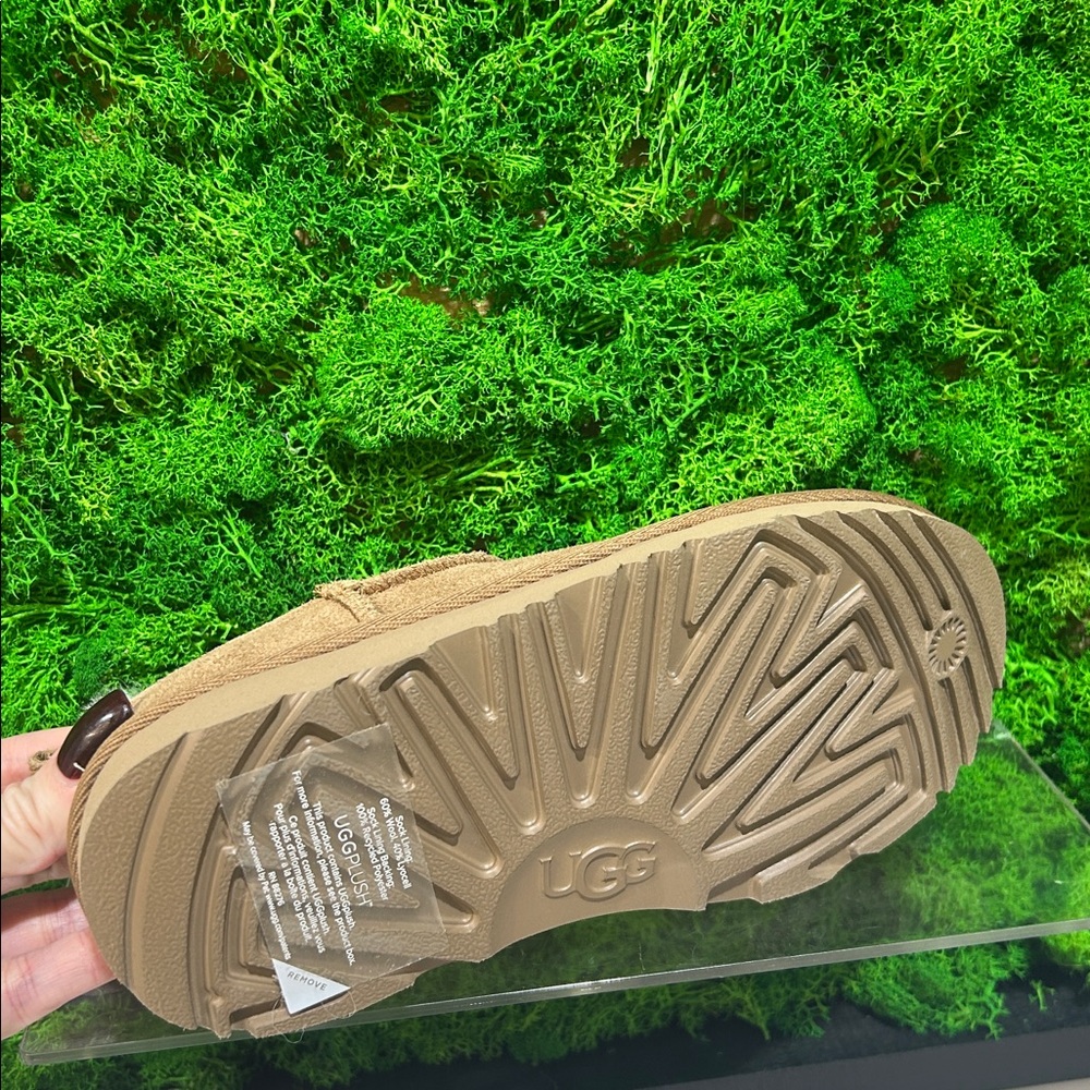 🇨🇦 UGG Kids' Classic Micro - Picture 12 of 12